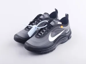 CE - Max97 black and white