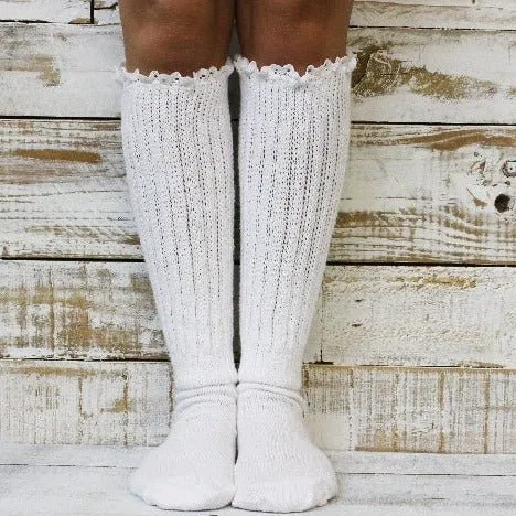 LACE topped ultimate  slouch socks - white