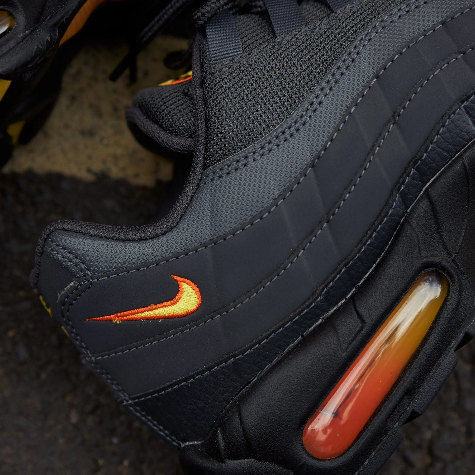 Nike Air Max 95 'Anthracite Opti Yellow'