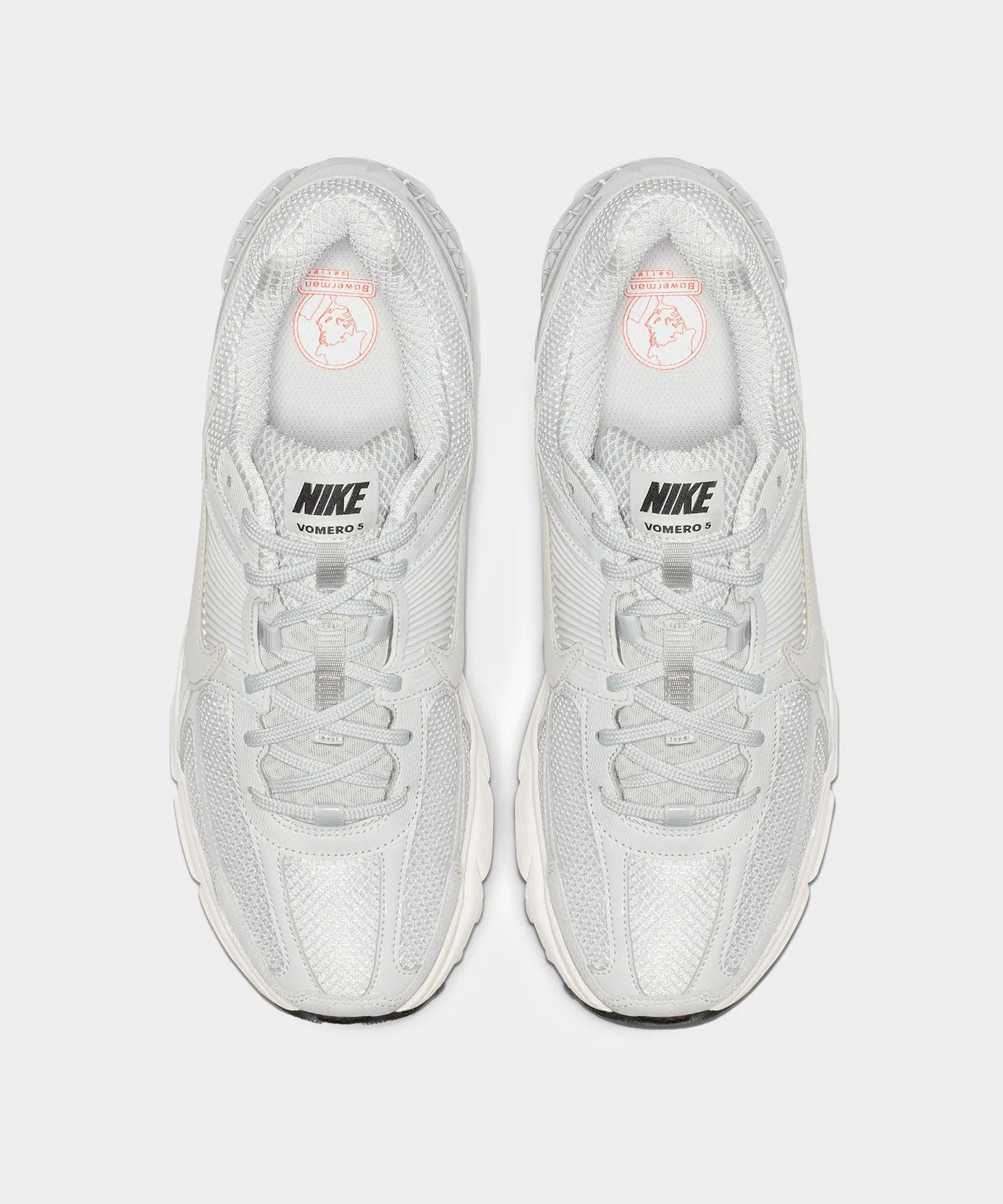 Nike Zoom Vomero 5 in White