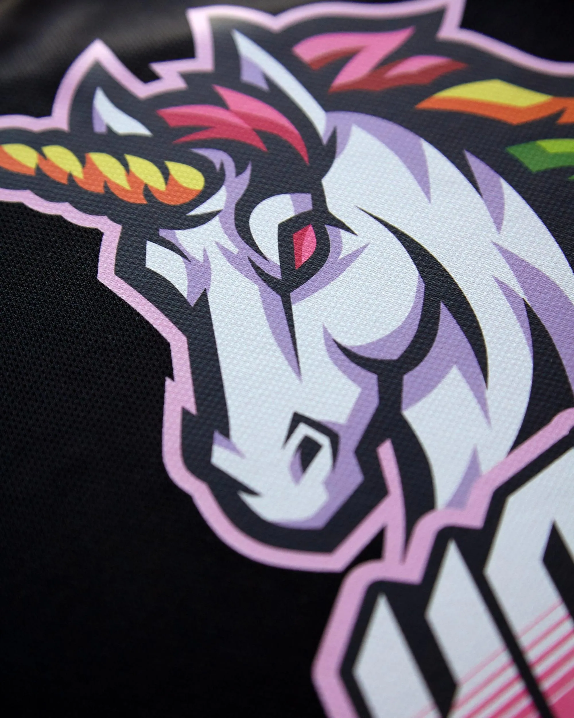 Sporty unicorn, black - tank