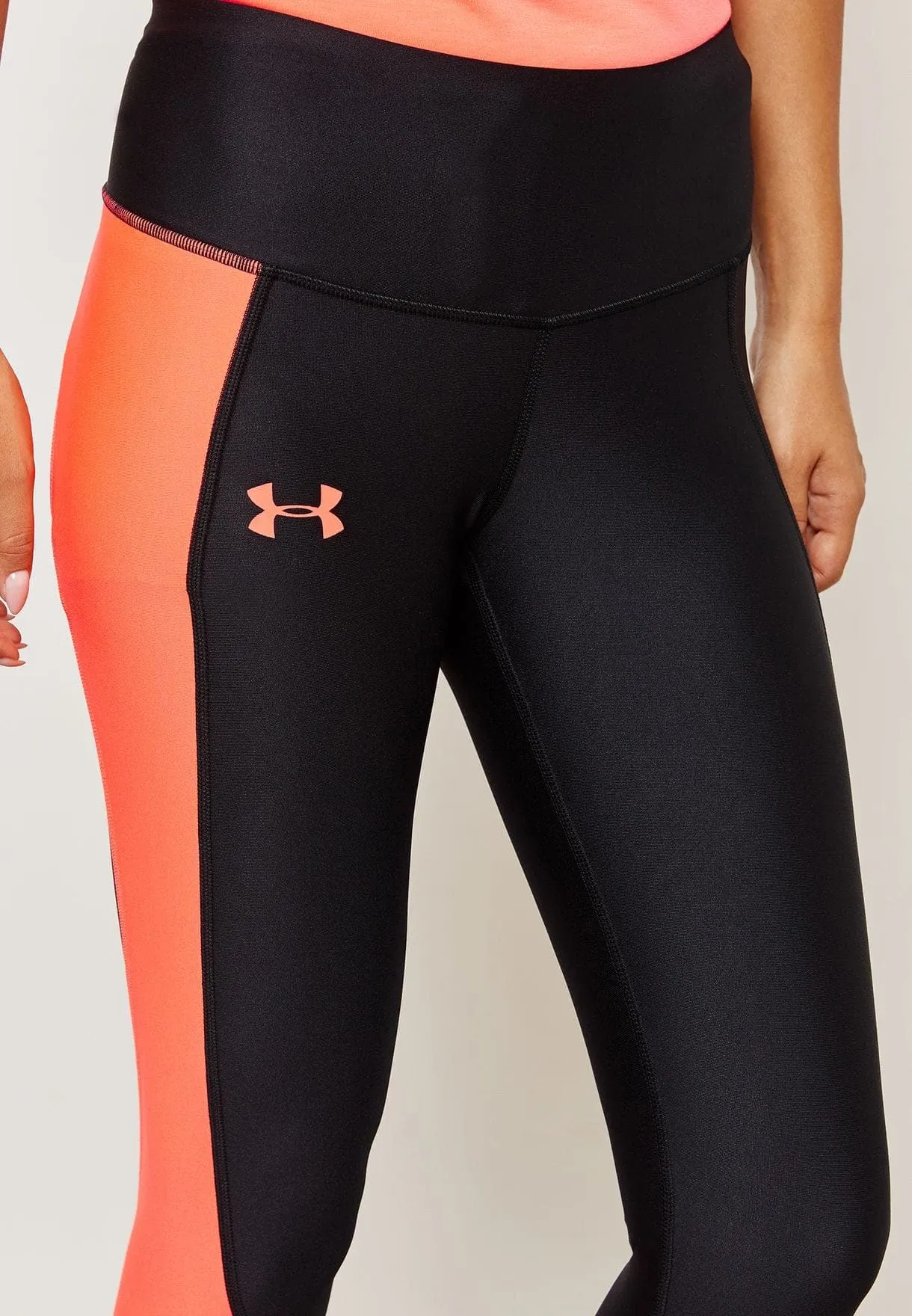 Under Armor HeatGear cropped leggings