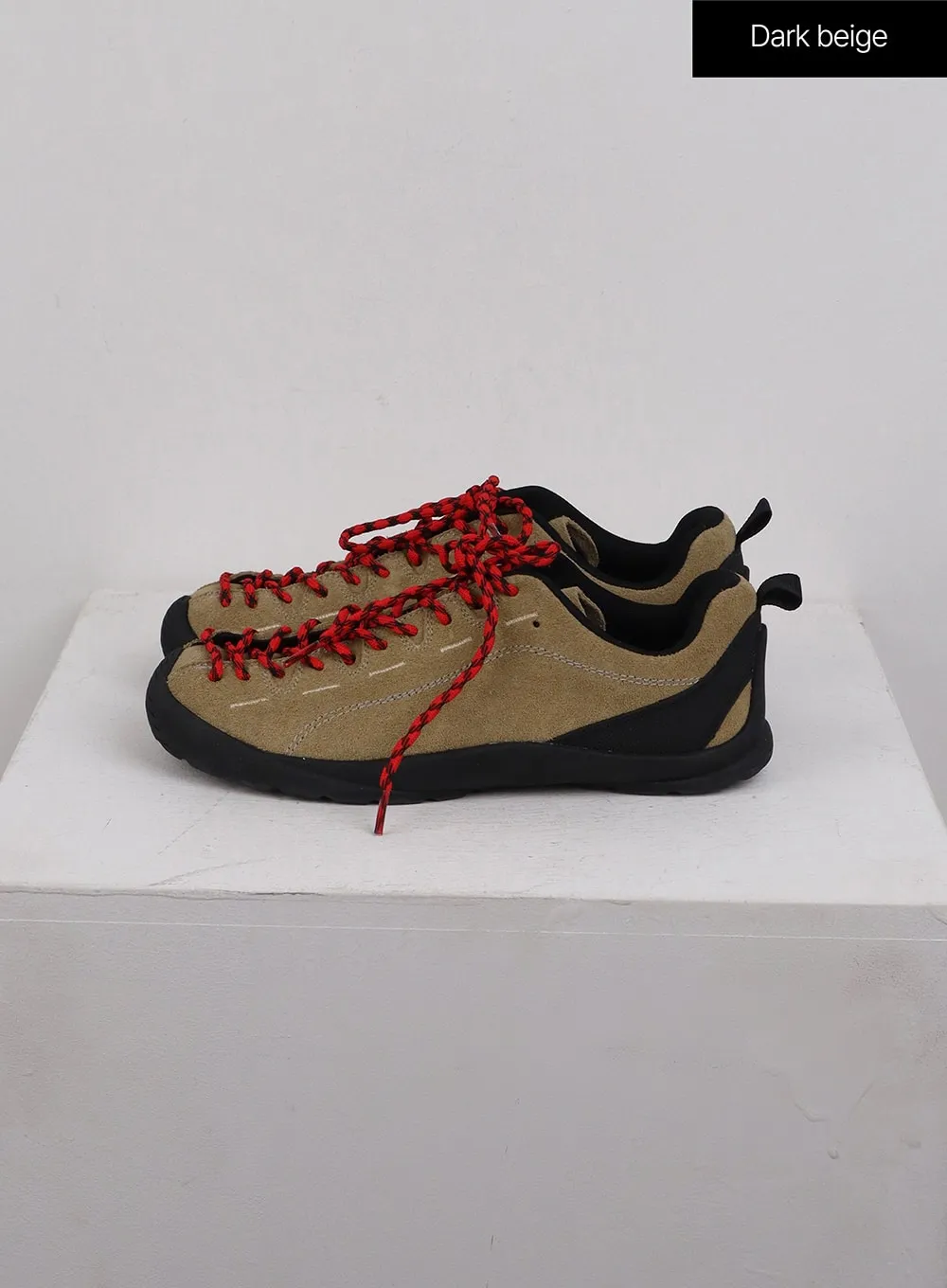 Y2K Lace-Up Sneakers CJ410